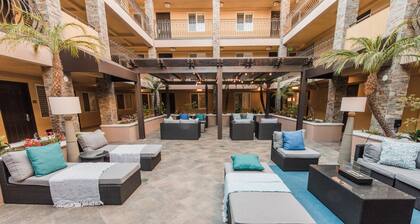 Best Western Plus Manhattan Beach Hotel
