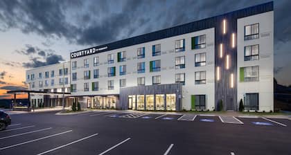Courtyard by Marriott Russellville