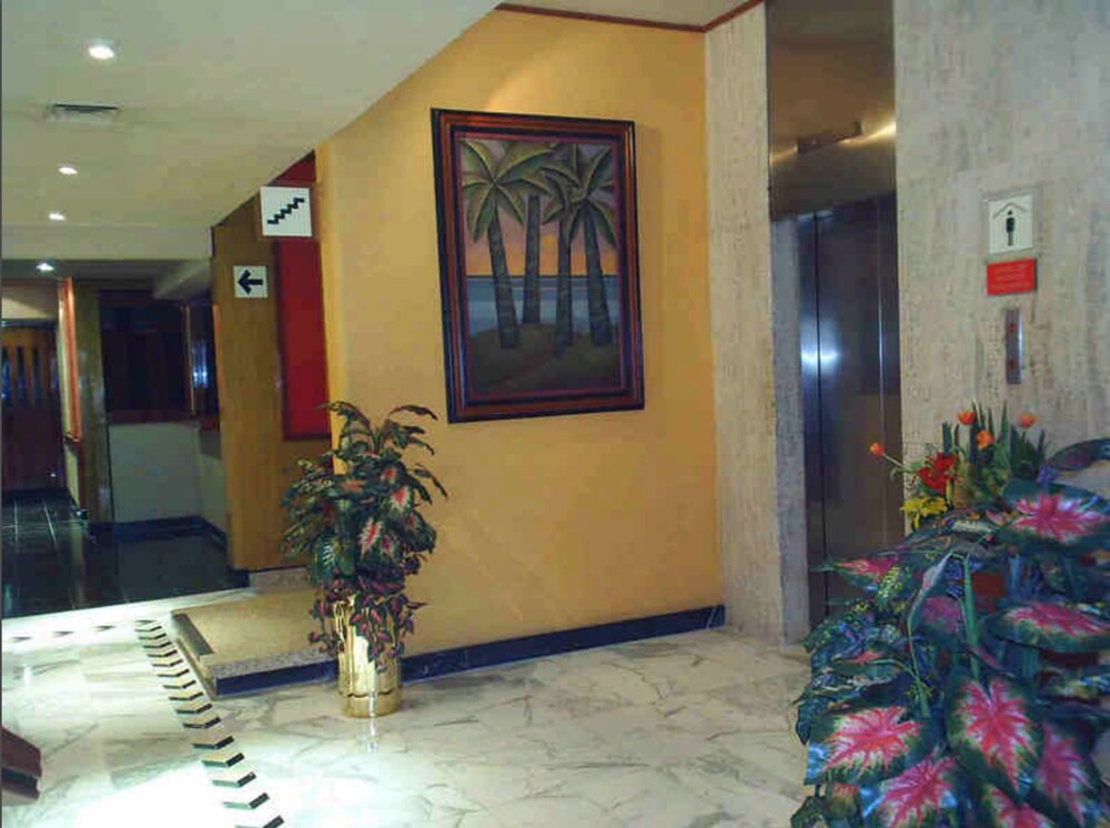 Segovia Regency Hotel