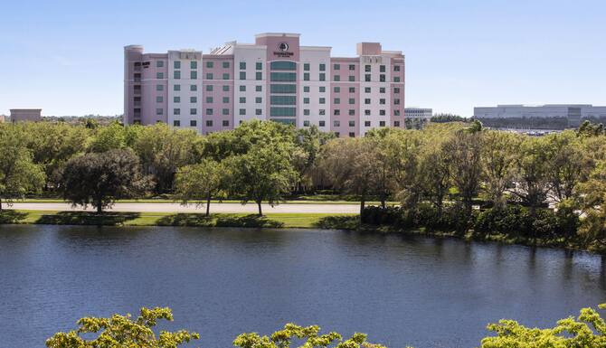 Doubletree By Hilton Hotel Sunrise Sawgrass Mills In Fort Lauderdale Fl Expedia