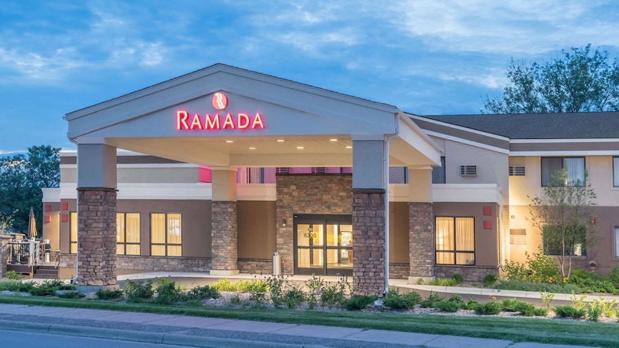 Ramada by Wyndham Minneapolis Golden Valley