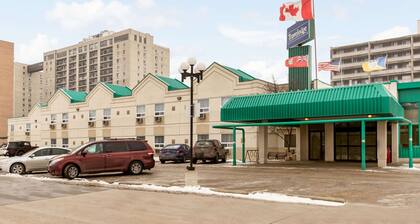 Travelodge by Wyndham Winnipeg East