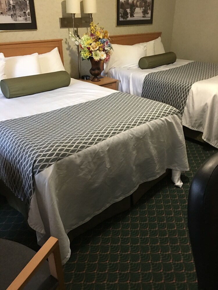 Travelodge by Wyndham Winnipeg East Deals & Reviews (Winnipeg, CAN) | Wotif