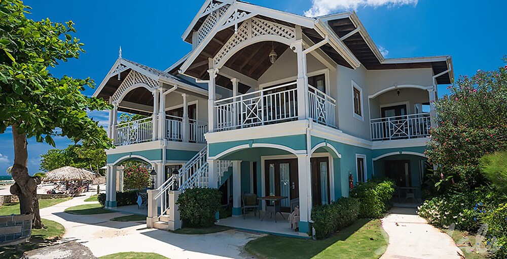 Sandals Montego Bay - ALL INCLUSIVE Couples Only in Montego Bay | Best Rates & Deals on Orbitz