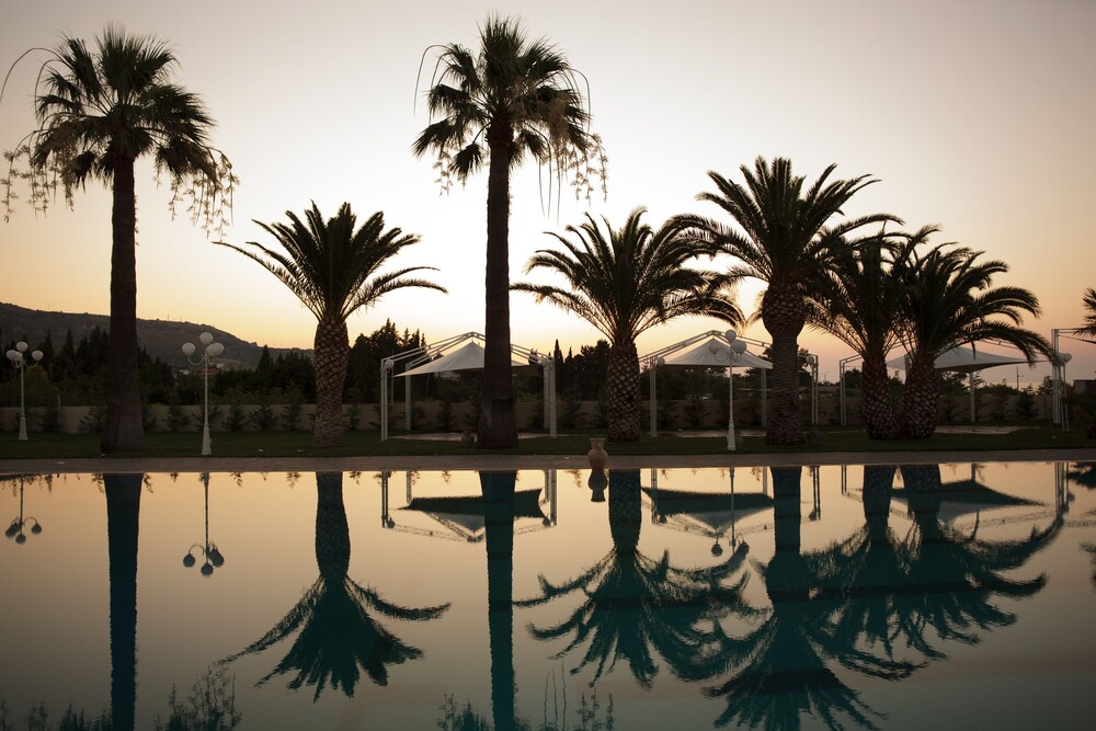 Hotel Club Kennedy Roccella Ionica Italia Expediait