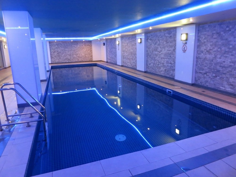 Atlantis Hotel, Melbourne