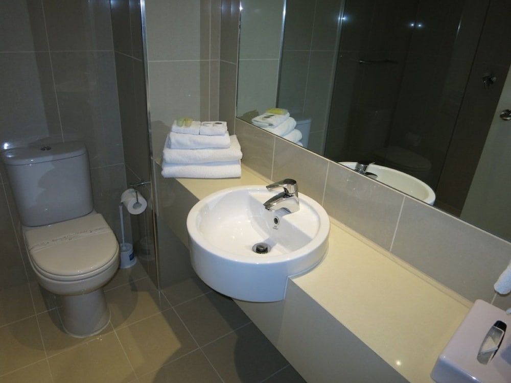 Atlantis Hotel, Melbourne
