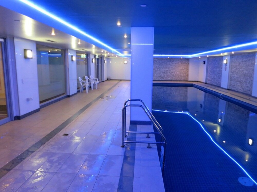 Atlantis Hotel, Melbourne
