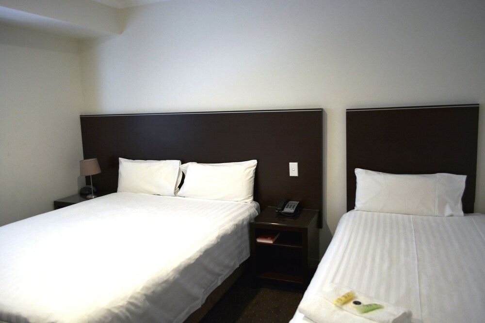 Atlantis Hotel, Melbourne