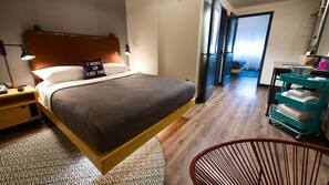 Iron/ironing board, free WiFi, linens