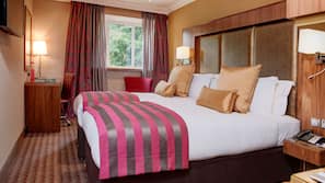 Premium bedding, in-room safe, desk, blackout curtains