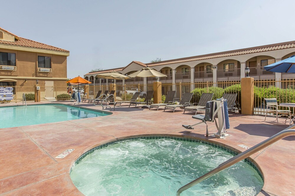 Rodeway Inn & Suites in Twentynine Palms Hotel Rates & Reviews on Orbitz