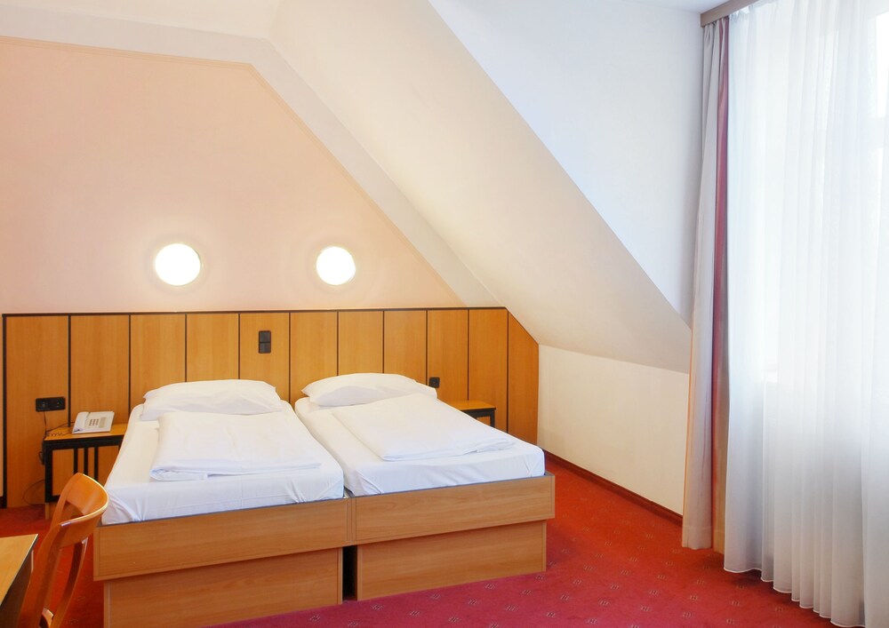 Gartenhotel Gabriel In Vienna Hotel Rates Reviews On Orbitz