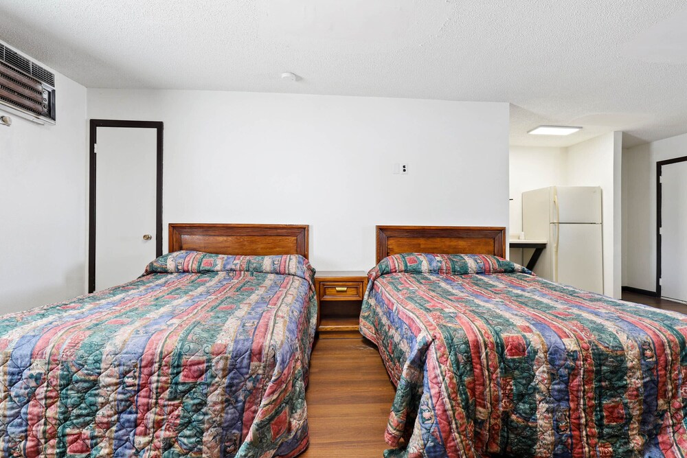 Hotel O Oskaloosa Hwy 63/92 in Oskaloosa Best Rates & Deals on Orbitz