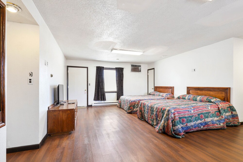 Hotel O Oskaloosa Hwy 63/92 in Oskaloosa Best Rates & Deals on Orbitz