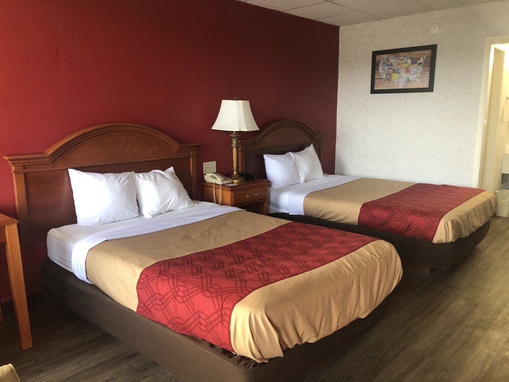 Room, Econo Lodge Wytheville I-77 & I-81