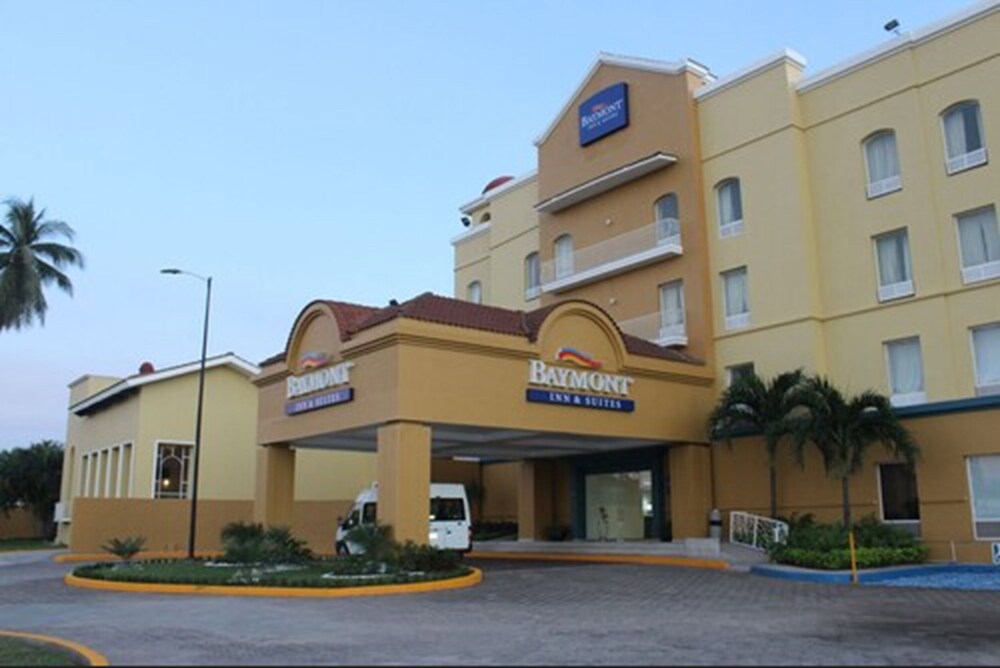 Baymont Inn and Suites Lazaro Cardenas