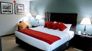 Iron/ironing board, rollaway beds, free WiFi, linens