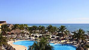 3 outdoor pools, pool umbrellas, pool loungers