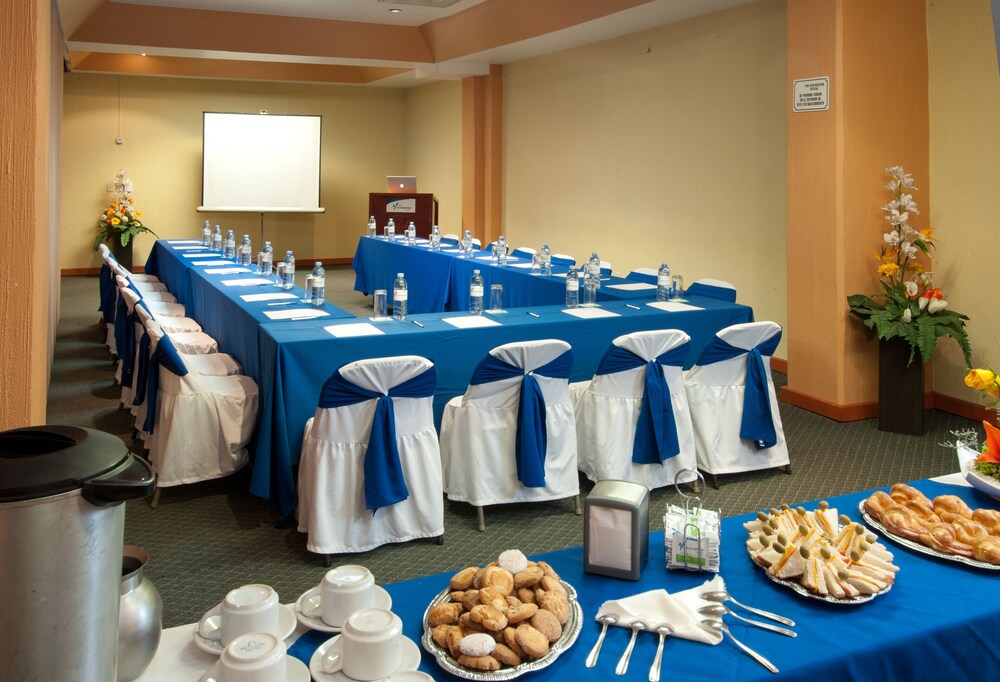 Meeting facility, Hotel Vista Express Morelia By Arriva Hospitality Group