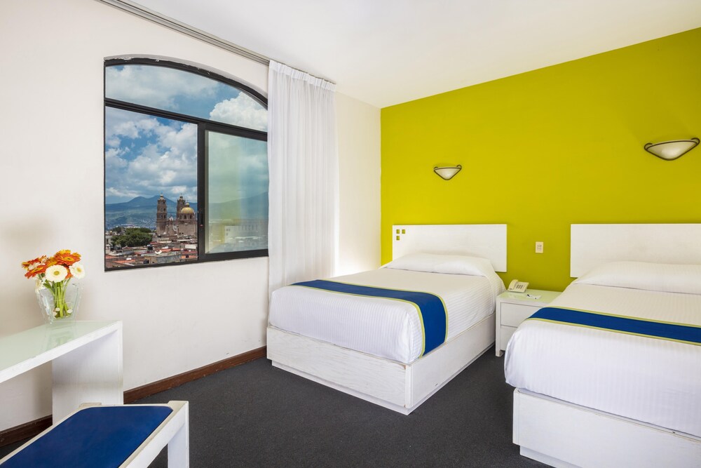 Hotel Vista Express Morelia By Arriva Hospitality Group