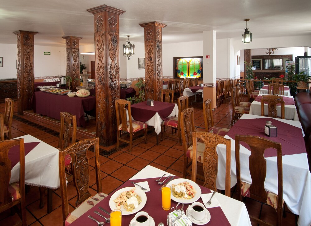 Restaurant, Hotel Vista Express Morelia By Arriva Hospitality Group