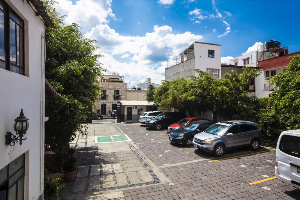 Hotel Vista Express Morelia By Arriva Hospitality Group