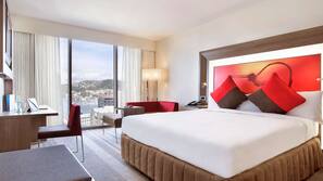Premium bedding, in-room safe, desk, blackout curtains