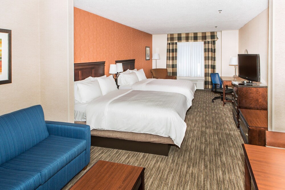 Holiday Inn Express Hotel & Suites Chambersburg, an IHG Hotel