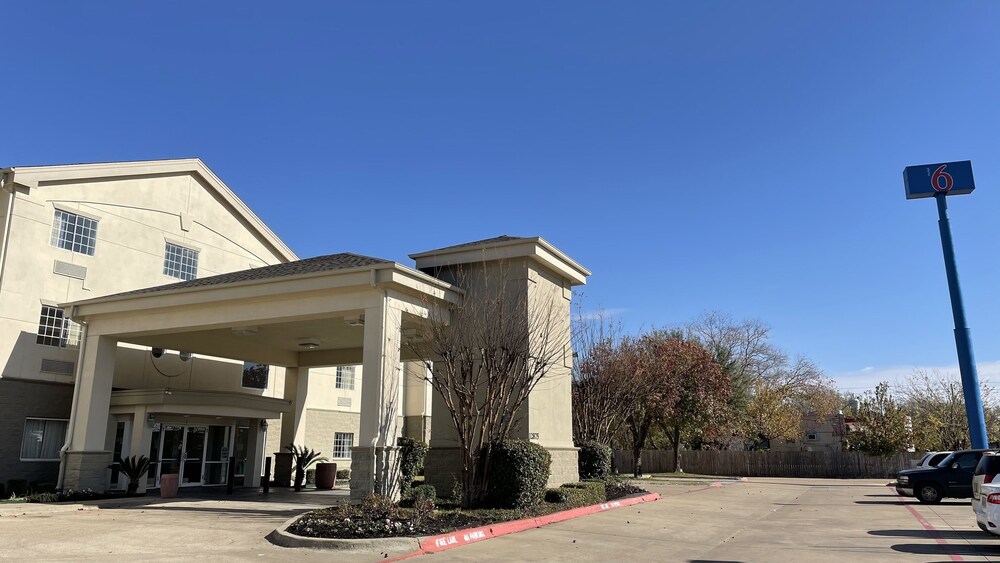 Motel 6 Mesquite, TX - Balch Springs