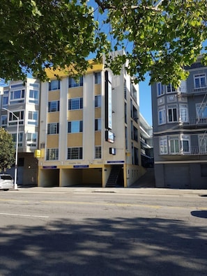Castle Inn in San Francisco, CA | Expedia