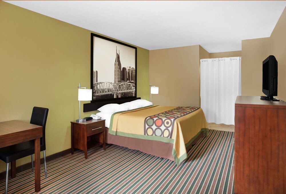 Room, Super 8 by Wyndham Nashville West