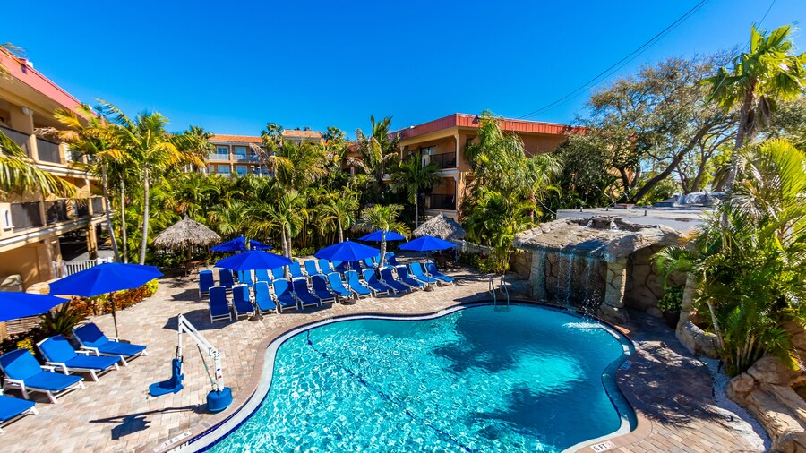 Coconut Cove All-Suite Hotel