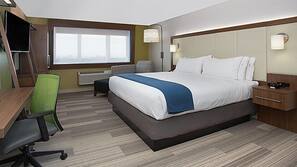 Premium bedding, in-room safe, desk, laptop workspace