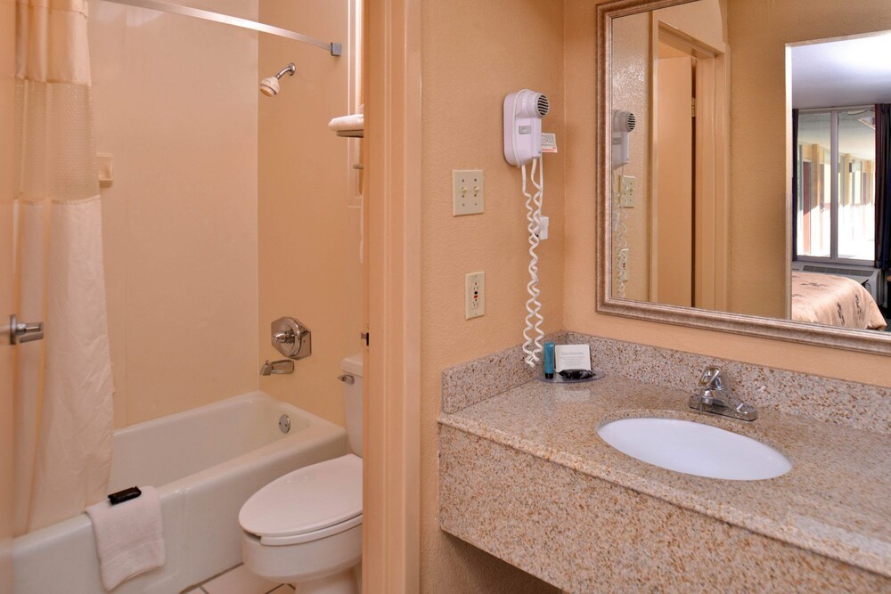 American Inn Pontotoc in Pontotoc Best Rates & Deals on Orbitz