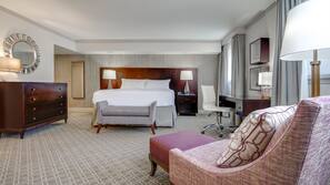 Premium bedding, in-room safe, desk, blackout drapes