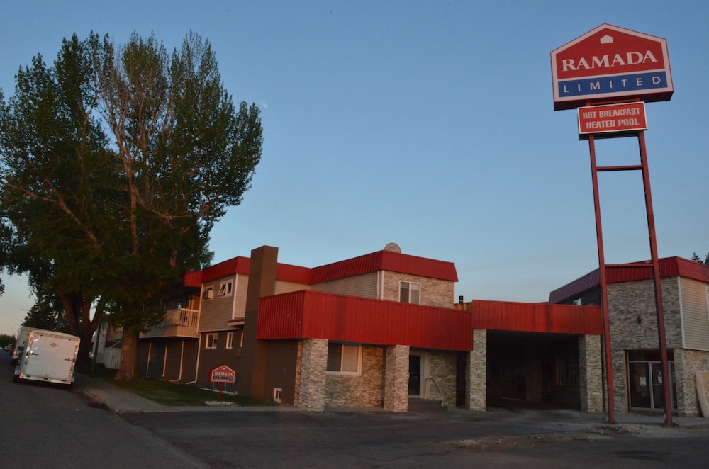 Ramada Limited Medicine Hat: 2019 Pictures, Reviews, Prices & Deals