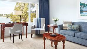 Premium bedding, pillowtop beds, minibar, in-room safe