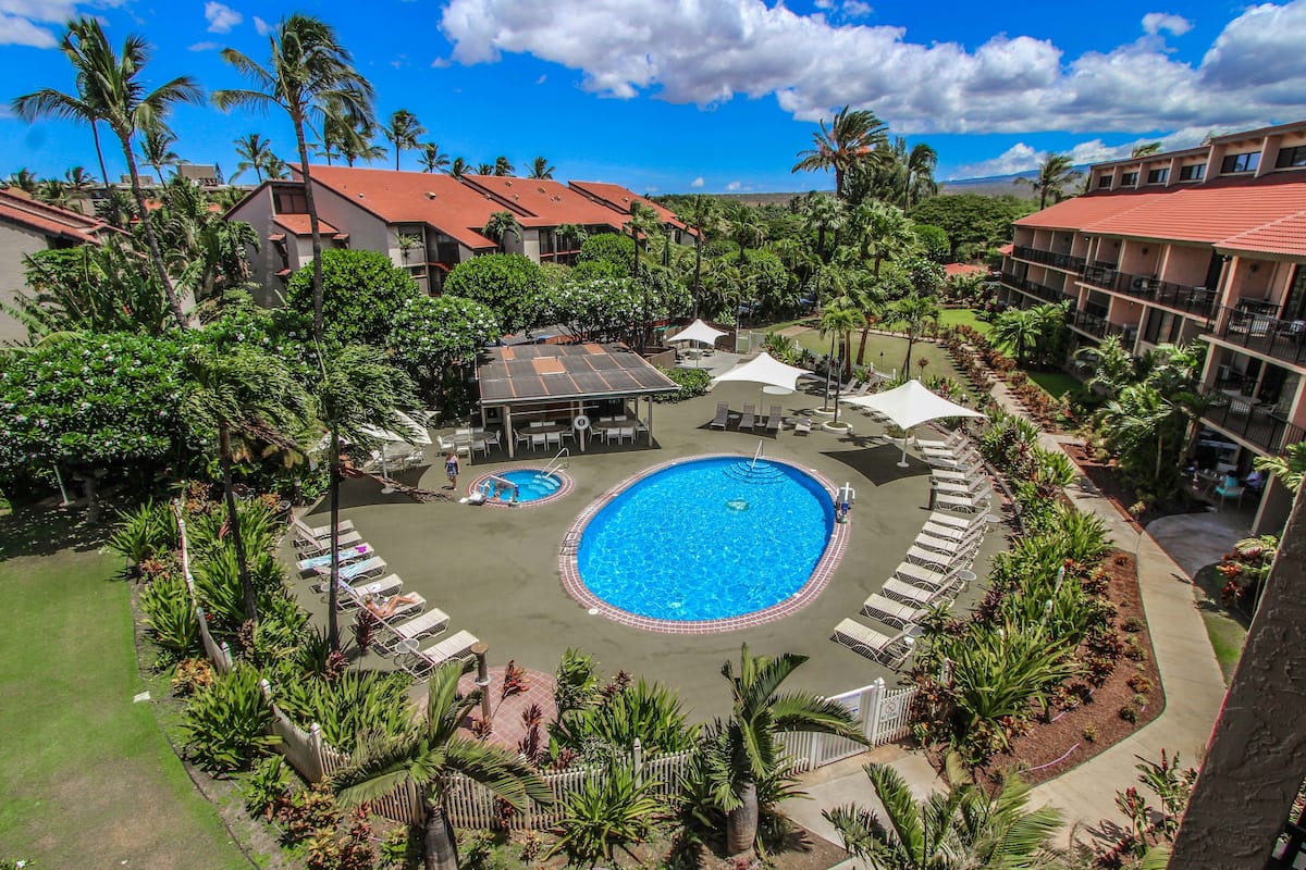 Maui Schooner Resort In Kihei Hi Expedia