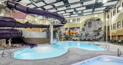 Clarion Hotel & Suites