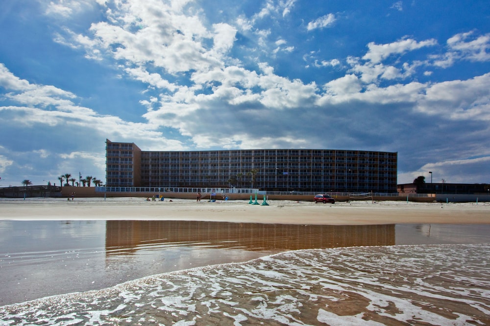 Holiday Inn Resort Daytona Beach Oceanfront, an IHG Hotel