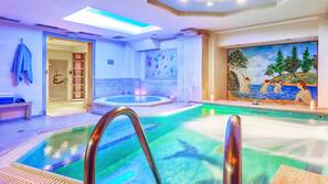 Piscine couverte