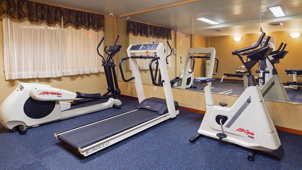 Fitness facility, Best Western Queens Court Hotel