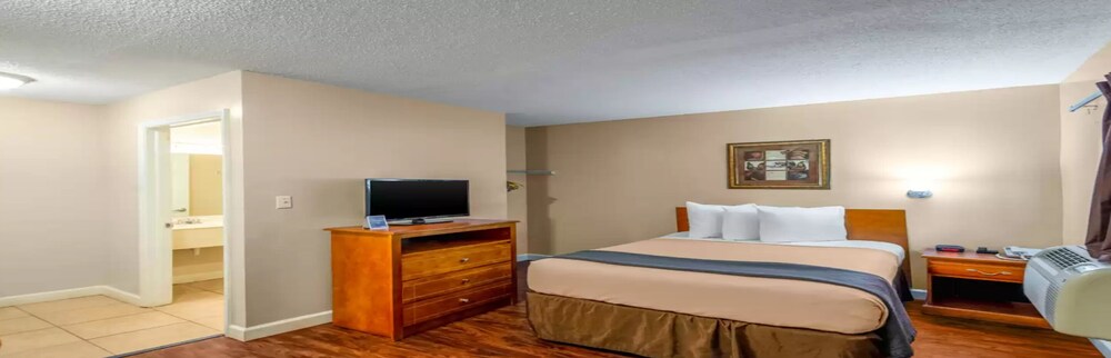 Suburban Extended Stay Hotel Airport