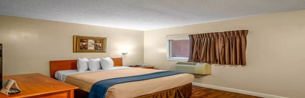 Suburban Extended Stay Hotel Airport