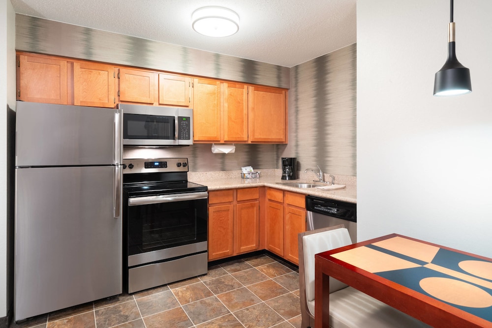 Private kitchen, Residence Inn by Marriott Southington