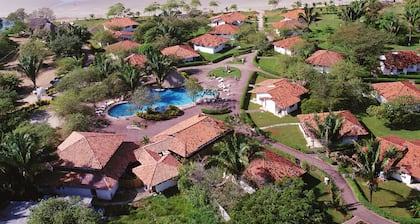 Villas Playa Samara Beach Front Resort - All Inclusive
