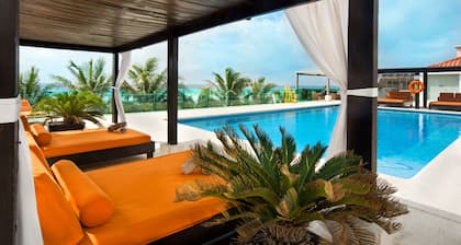 Flamingo Cancun Resort