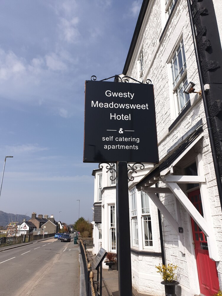 Meadowsweet Hotel