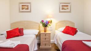 Desk, laptop workspace, iron/ironing board, free WiFi